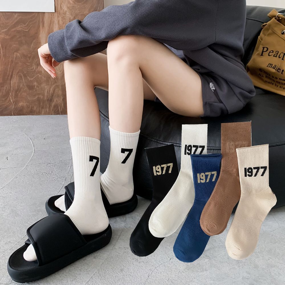 4 STKS Nieuwe 1977 Sok Sport S - Fear Of God Essential recensie en prijs